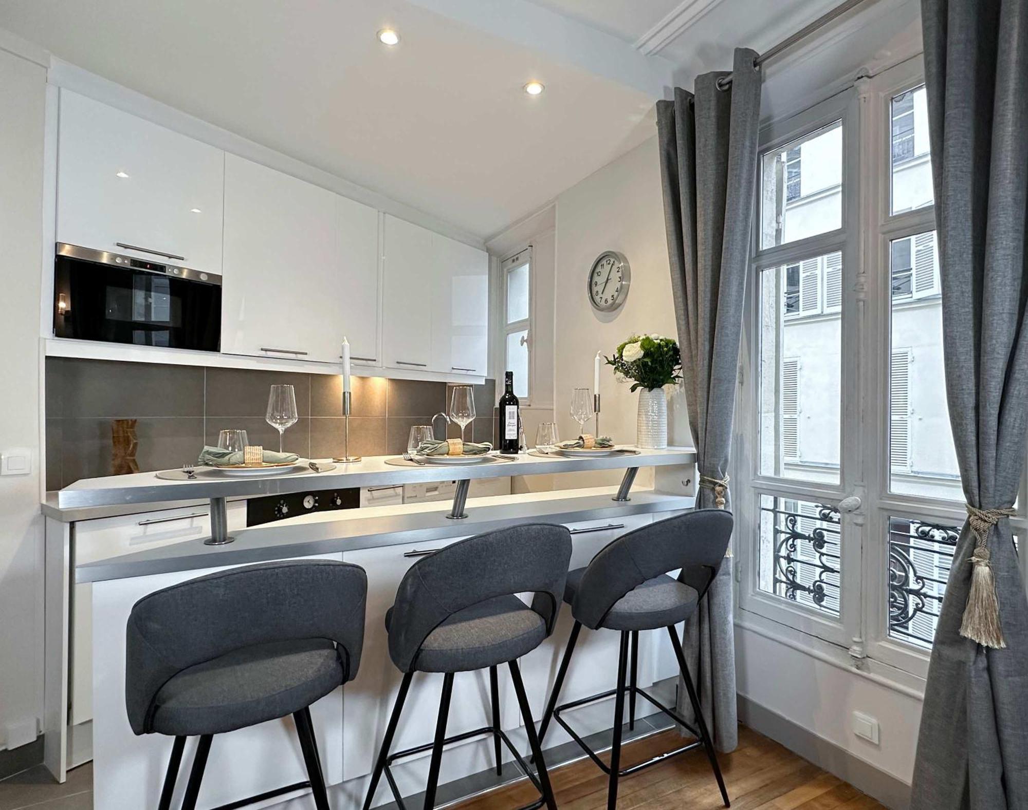 Lovely In Le Marais Apartment